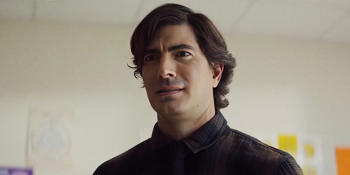 Starring a Former Superman, Alien Invasion Meets 2000s High School in This Delightful Horror-Comedy