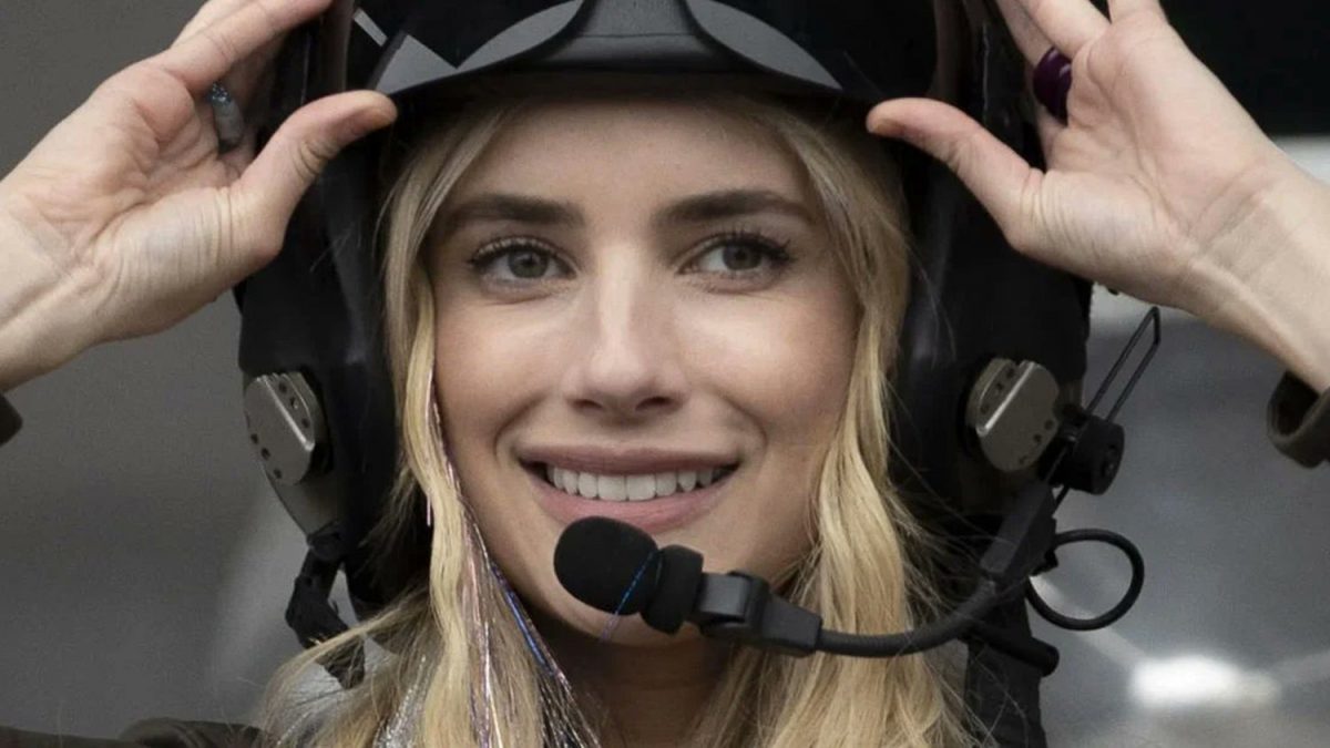 Emma Roberts and Laurence Fishburne Set To Star in The Sci-Fi Thriller THE ASTRONAUT — GeekTyrant