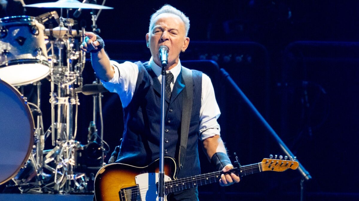 Trump Wants Investigation on Springsteen, Beyoncé Harris Performances