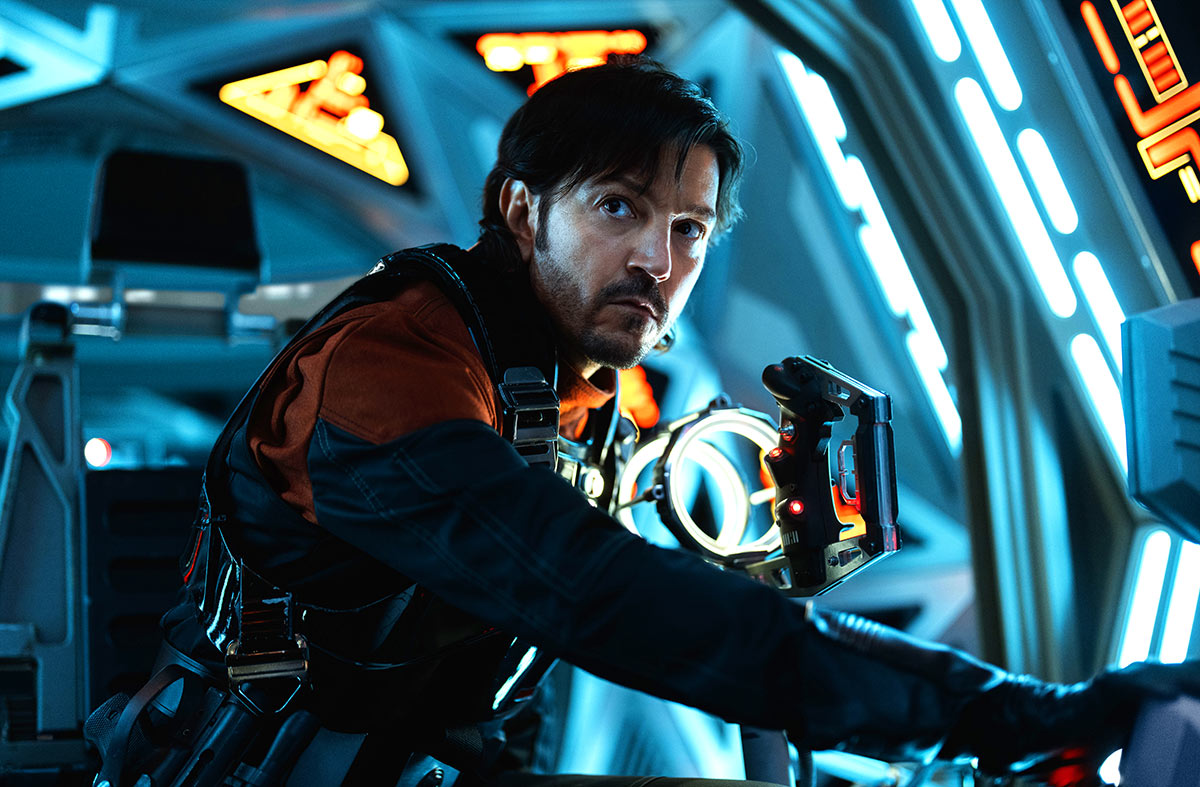 Tony Gilroy’s Searing Life During Wartime Drama Is A Triumphant & Rousing Tale About The Heartbreaking Costs Of Rebellion