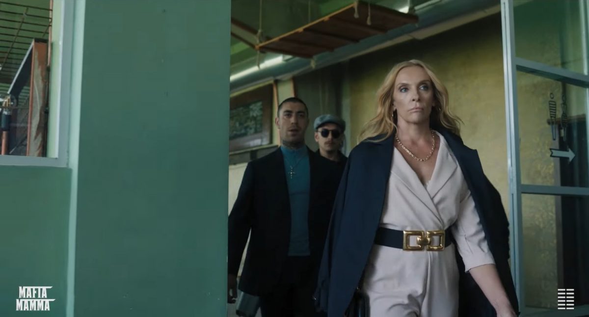 Toni Collette Stars in Full Trailer and Poster for Comedy MAFIA MAMMA — GeekTyrant