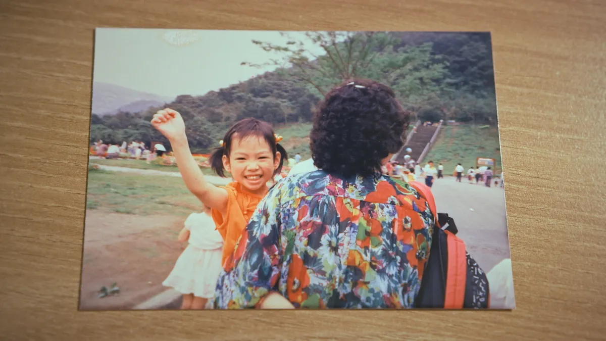 “What is Remembered… Is a Political Act that Can Be Weaponized”: Vicky Du on Light of the Setting Sun